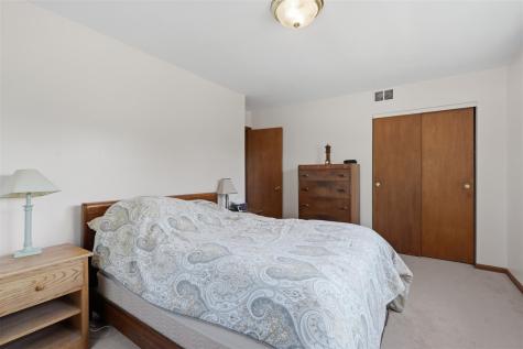 304 NE Norman Drive Cedar Rapids IA 52402