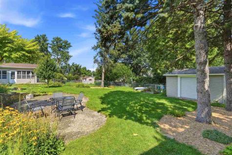 304 NE Norman Drive Cedar Rapids IA 52402