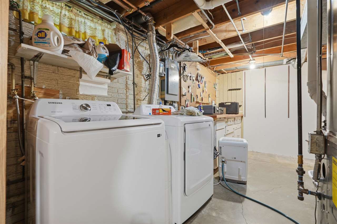 304 NE Norman Drive Cedar Rapids IA 52402