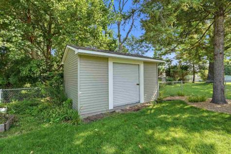 304 NE Norman Drive Cedar Rapids IA 52402