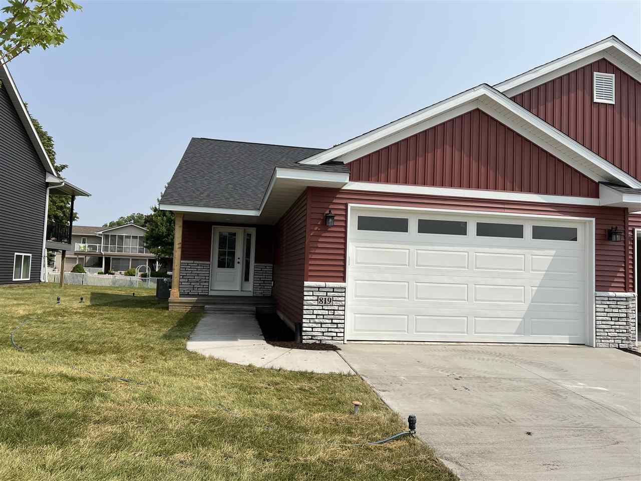 819 Prairie View Drive West Branch IA 52358