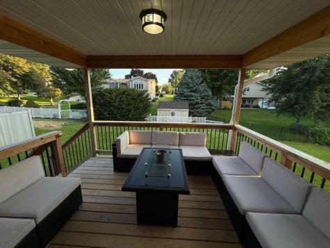 819 Prairie View Drive West Branch IA 52358