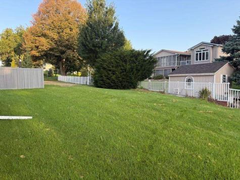 819 Prairie View Drive West Branch IA 52358