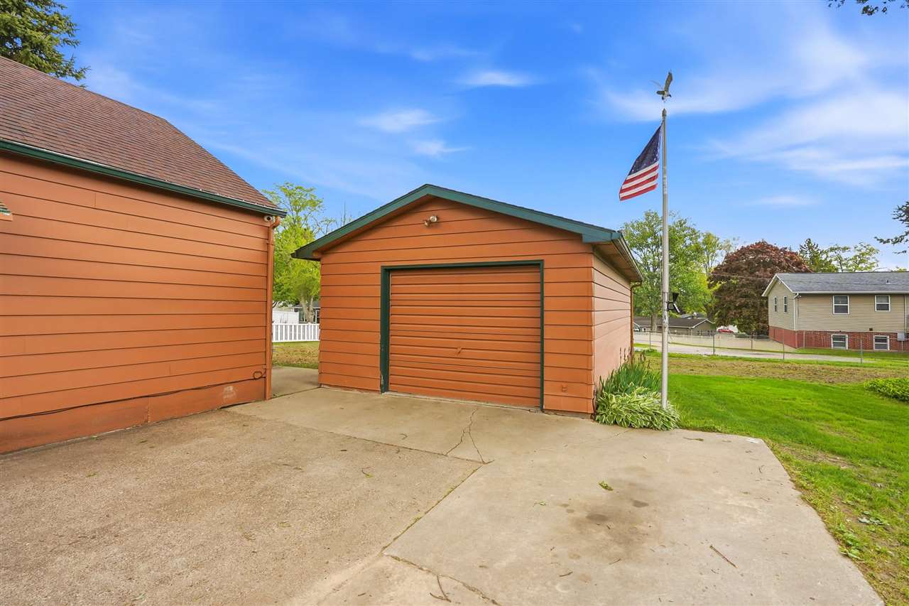 1012 8th Avenue Wellman IA 52356