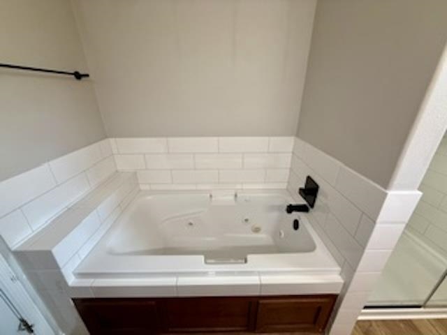 1864 Mackinaw Drive Iowa City IA 52245