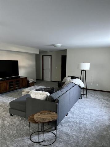 1864 Mackinaw Drive Iowa City IA 52245
