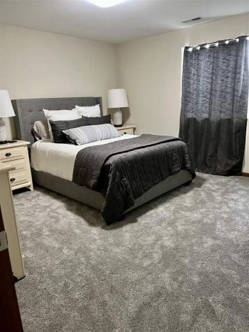 1864 Mackinaw Drive Iowa City IA 52245