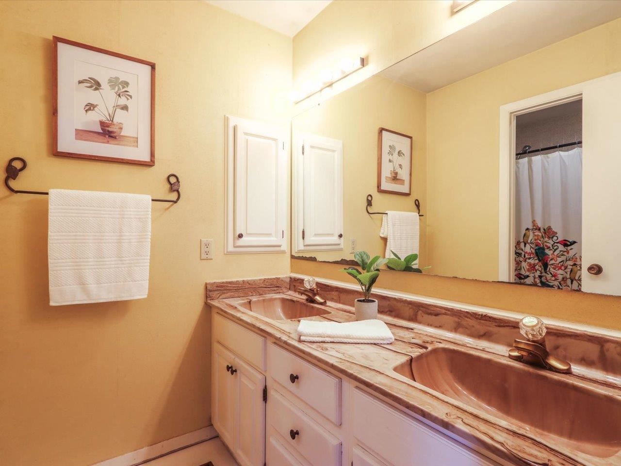 2365 Cae Drive Iowa City IA 52246