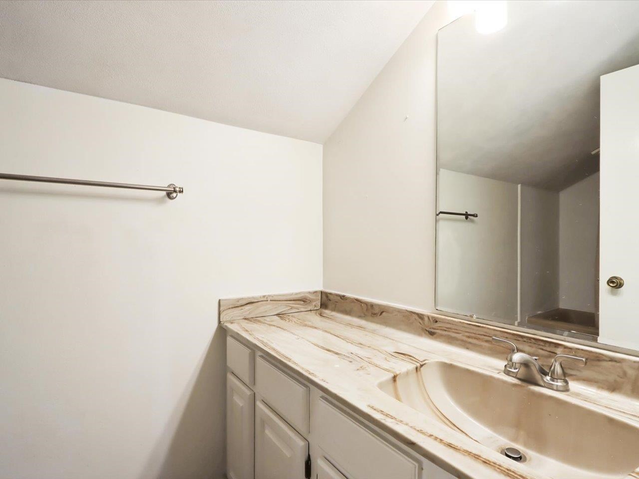 2365 Cae Drive Iowa City IA 52246