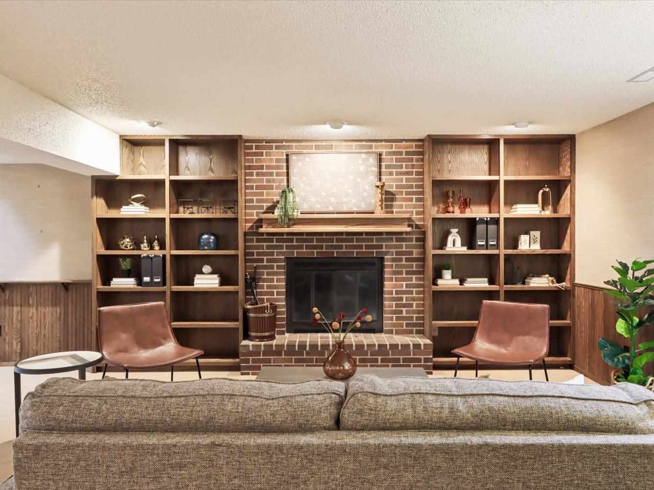 2365 Cae Drive Iowa City IA 52246