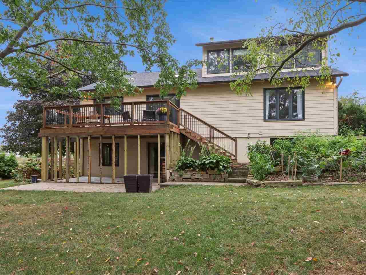 2365 Cae Drive Iowa City IA 52246