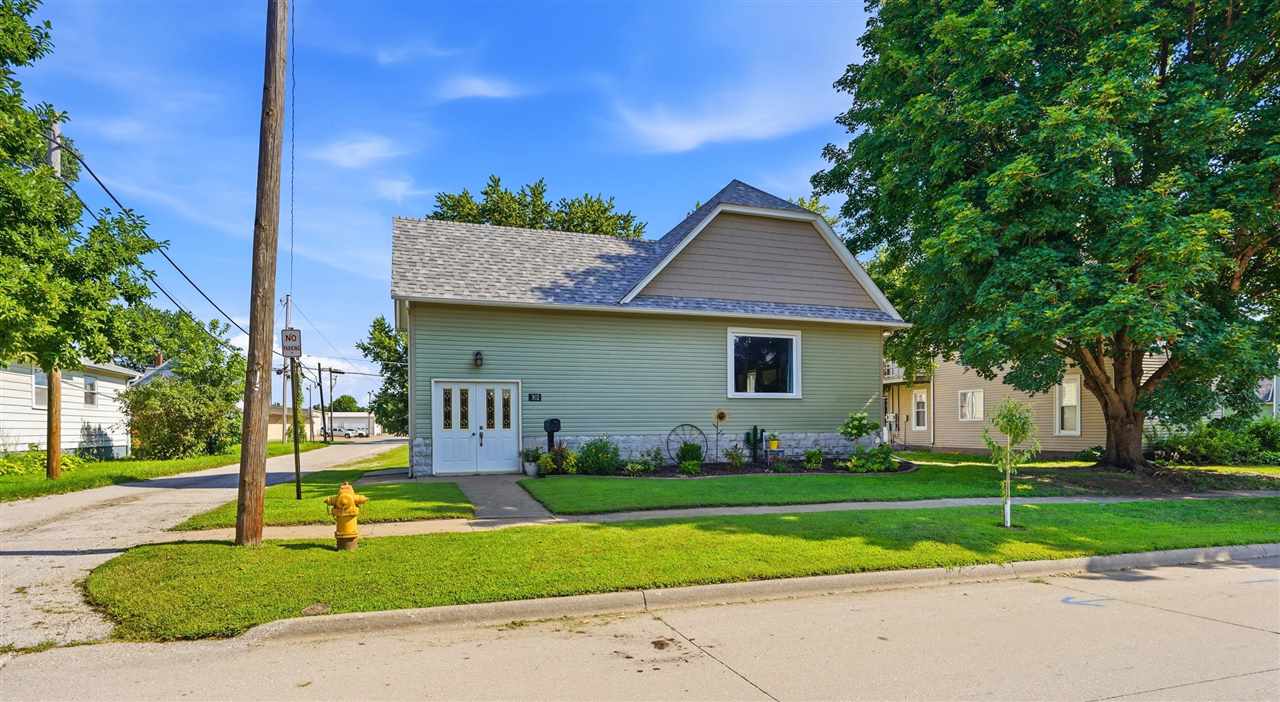 302 E 2nd Street Washington IA 52353