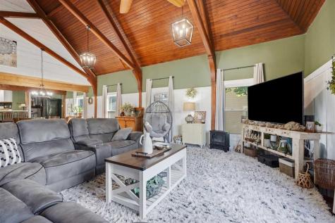 302 E 2nd Street Washington IA 52353