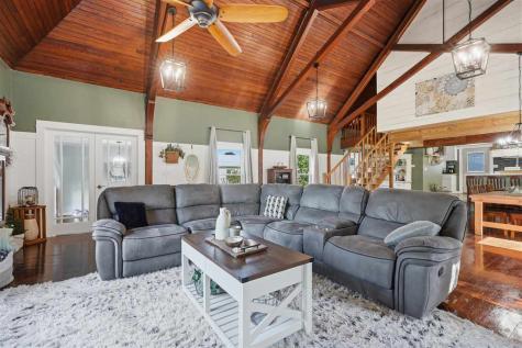 302 E 2nd Street Washington IA 52353