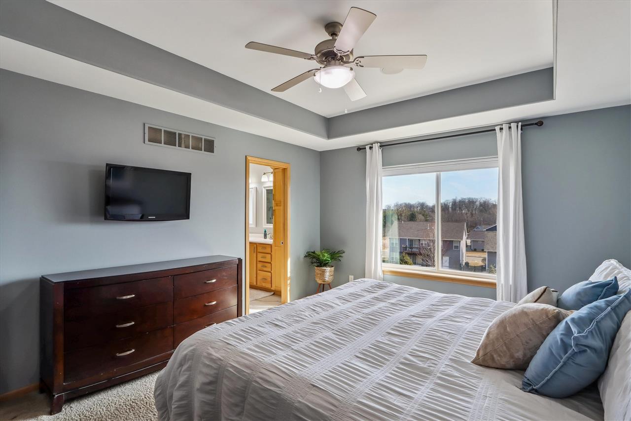 158 Eversull Lane Iowa City IA 52245