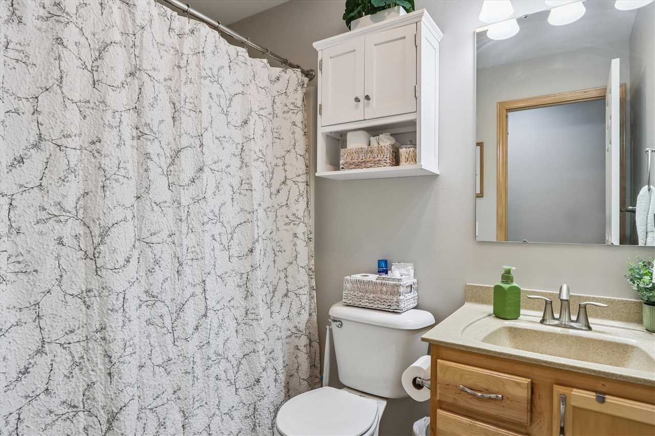 158 Eversull Lane Iowa City IA 52245