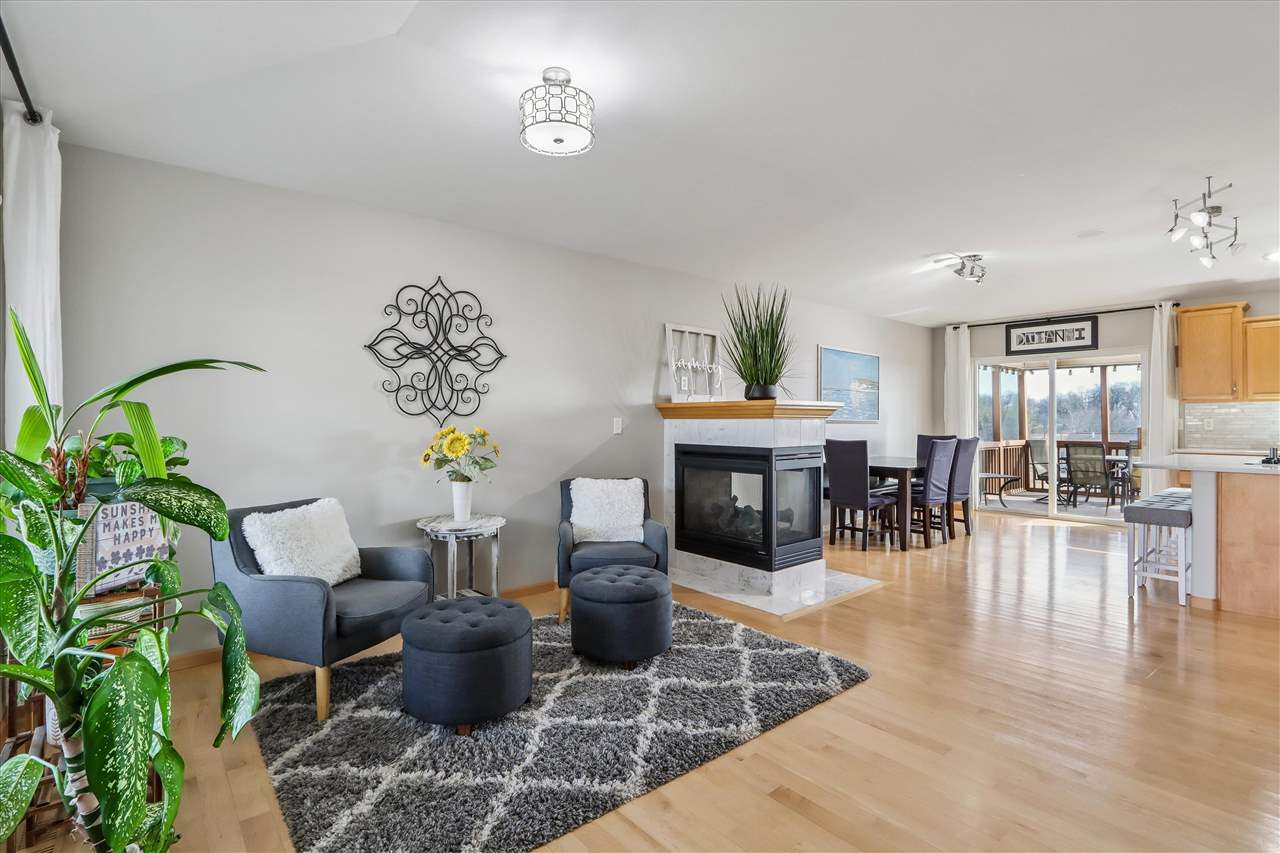 158 Eversull Lane Iowa City IA 52245