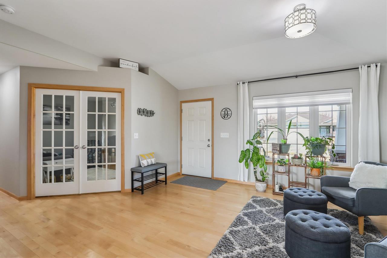 158 Eversull Lane Iowa City IA 52245