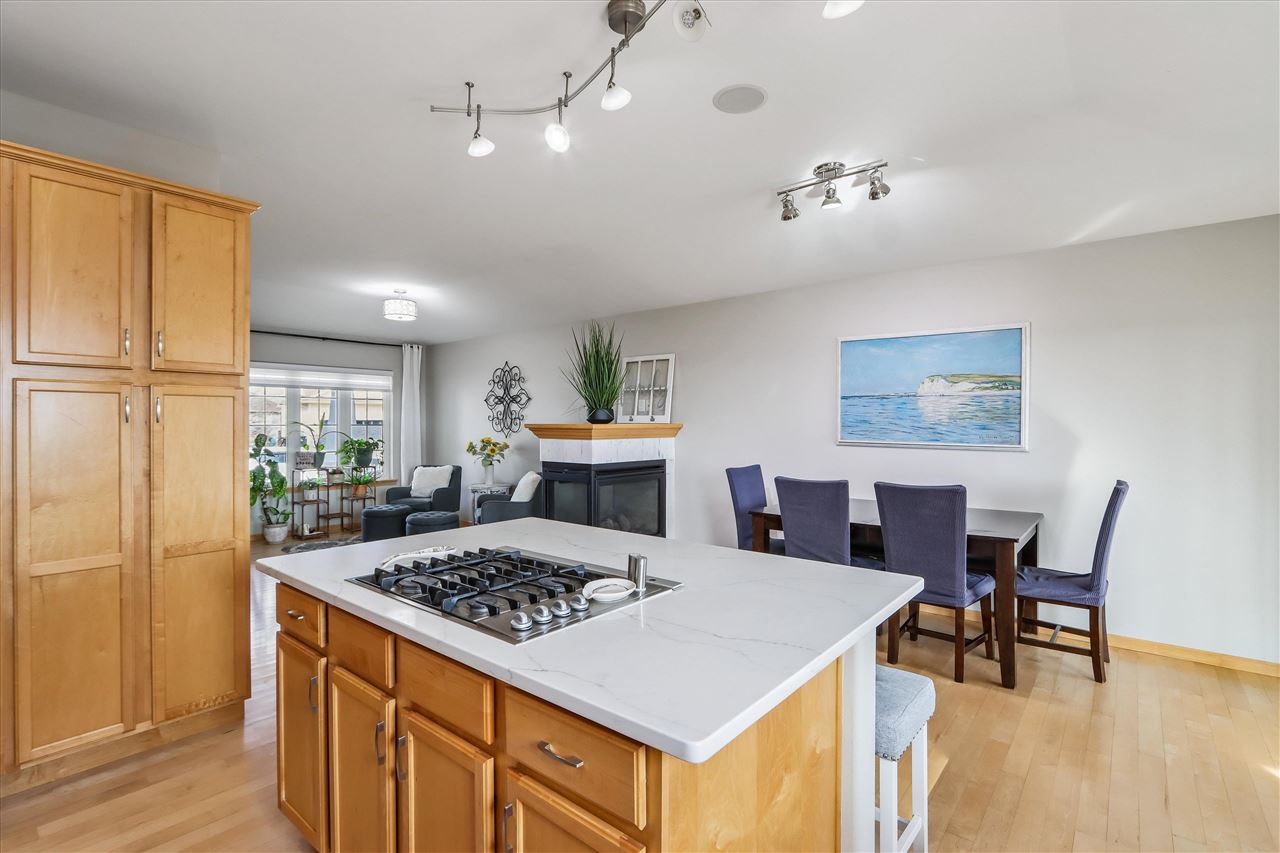 158 Eversull Lane Iowa City IA 52245