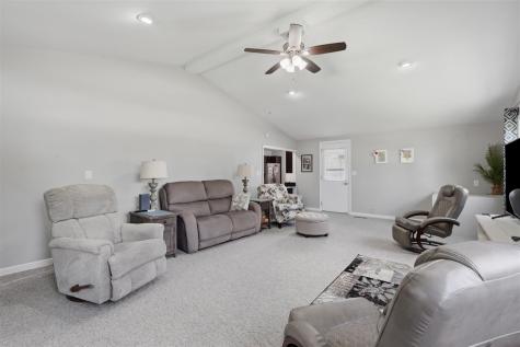 714 E Harrison Street Washington IA 52353