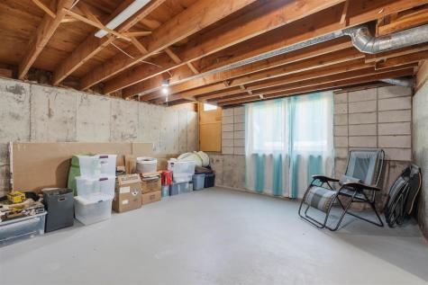 714 E Harrison Street Washington IA 52353