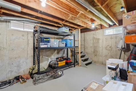 714 E Harrison Street Washington IA 52353