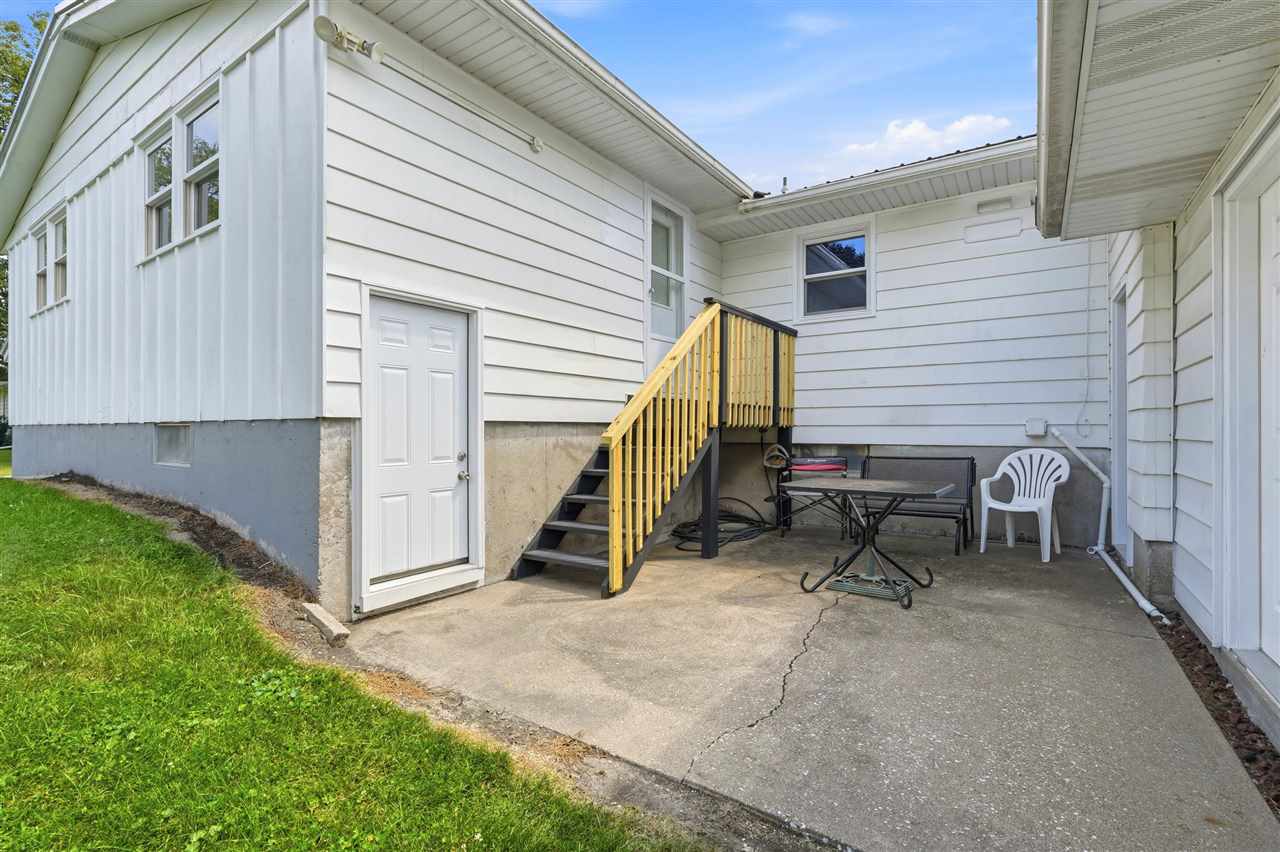 714 E Harrison Street Washington IA 52353