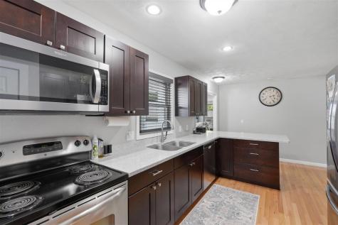 714 E Harrison Street Washington IA 52353