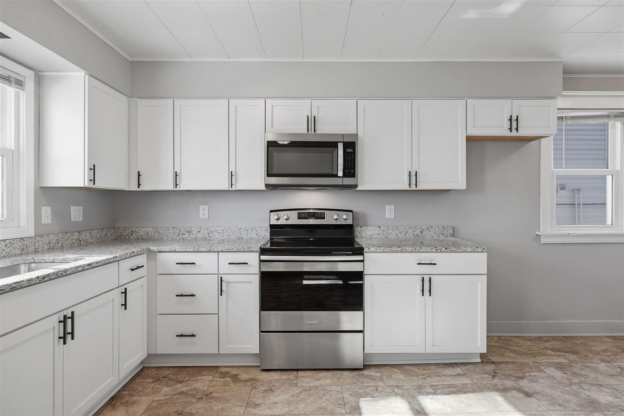 231 32nd Street NE Cedar Rapids IA 52402