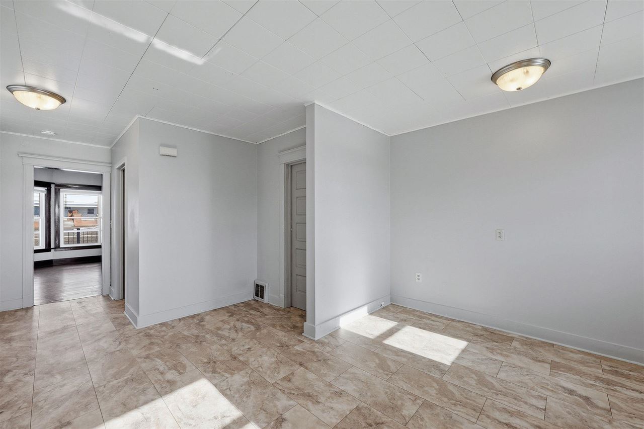 231 32nd Street NE Cedar Rapids IA 52402