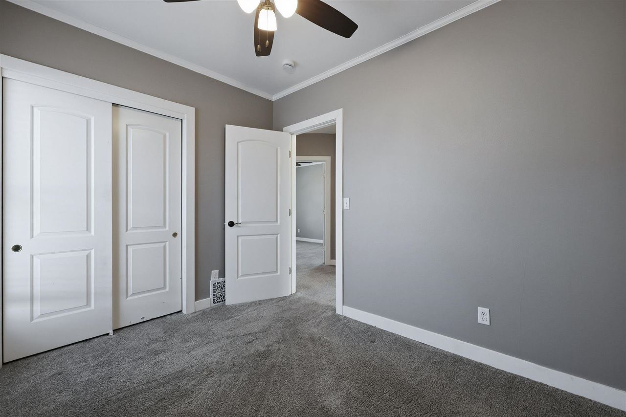 231 32nd Street NE Cedar Rapids IA 52402