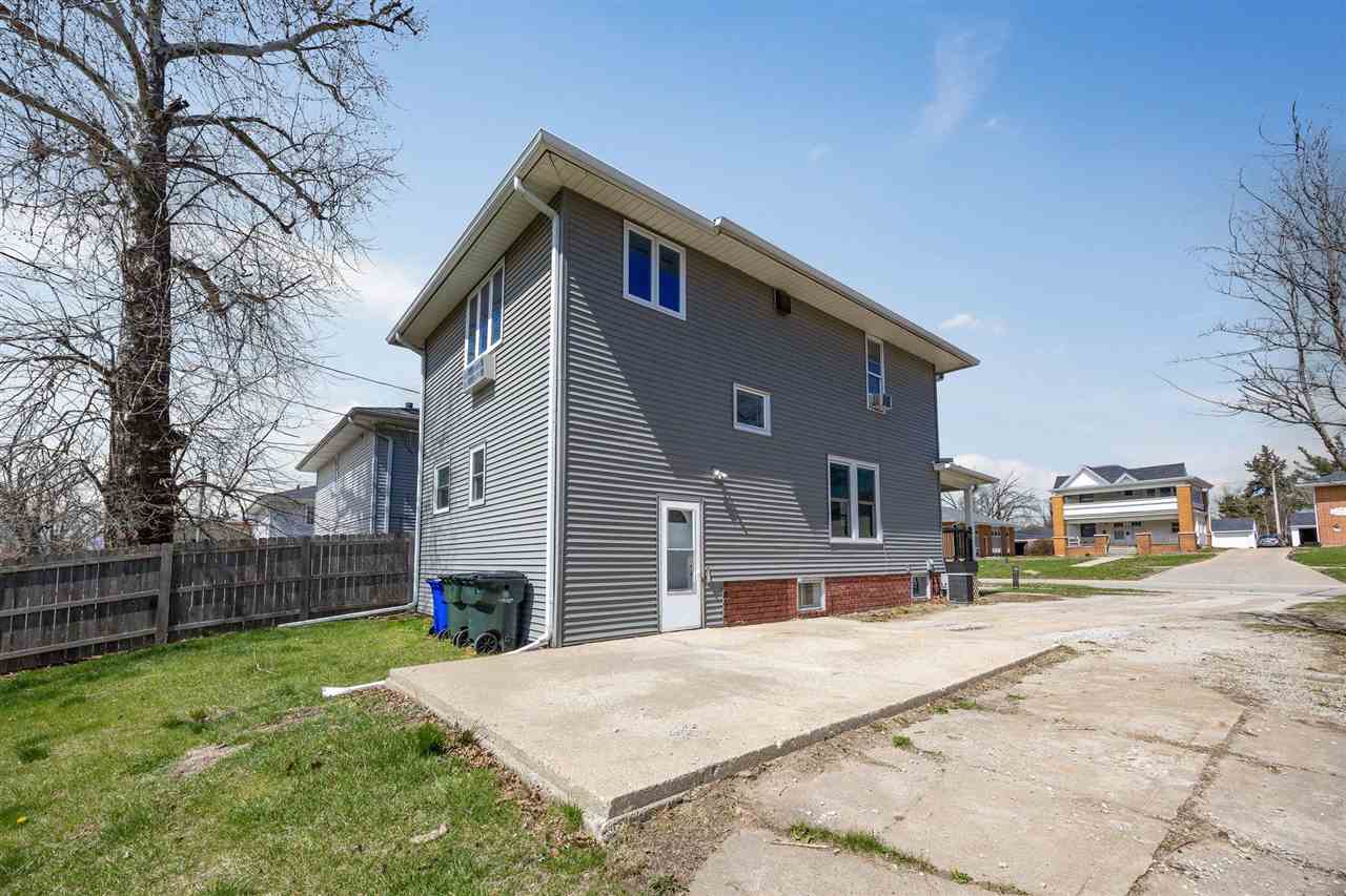231 32nd Street NE Cedar Rapids IA 52402