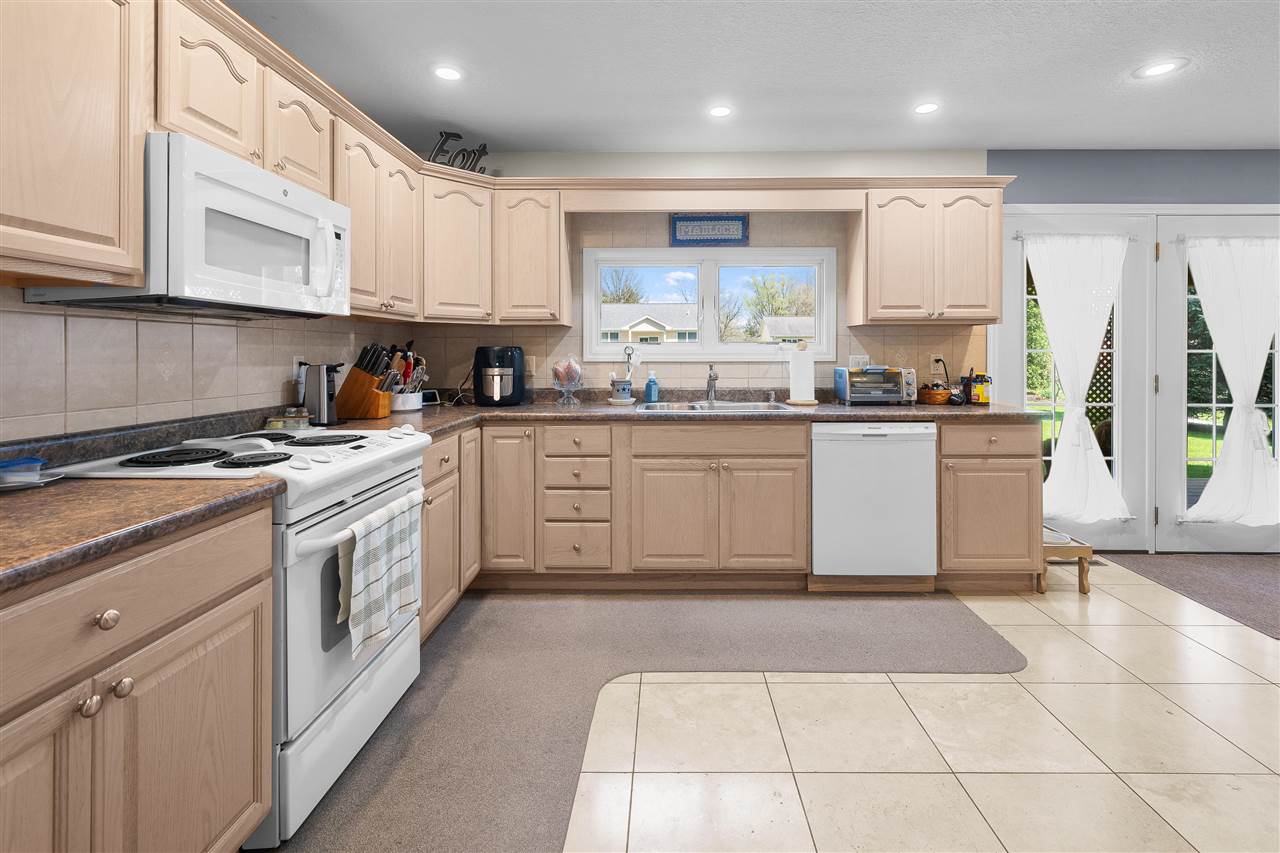 318 Sycamore Street Wilton IA 52778