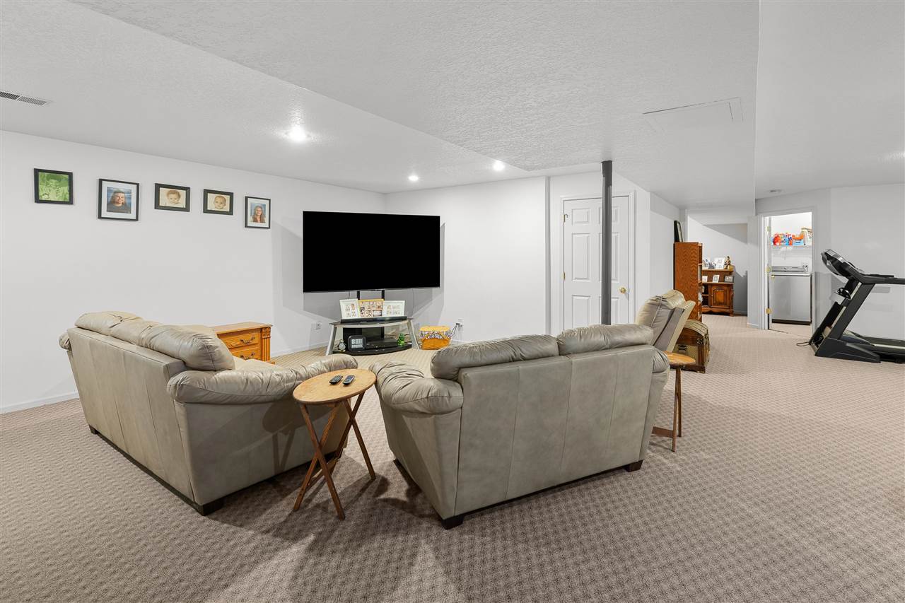 318 Sycamore Street Wilton IA 52778