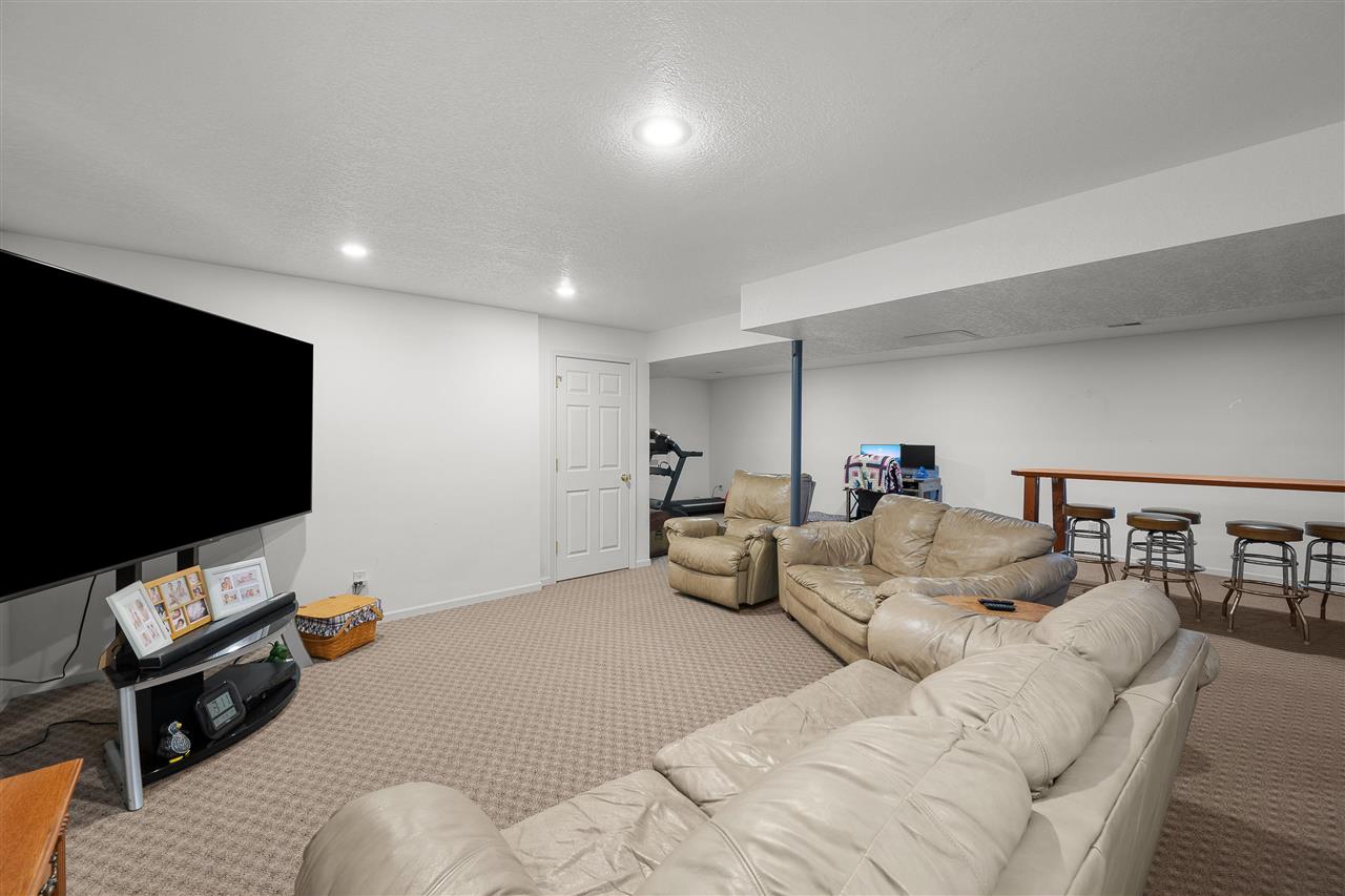 318 Sycamore Street Wilton IA 52778