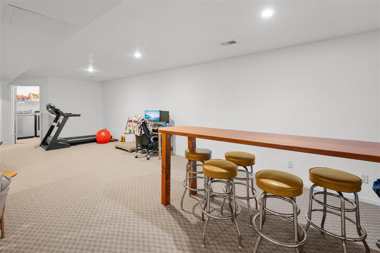 318 Sycamore Street Wilton IA 52778