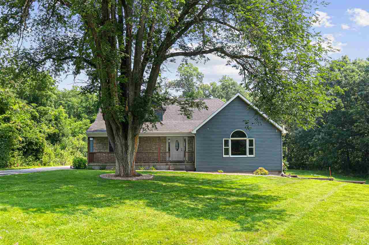 1618 NE Curtis Bridge Road Swisher IA 52338