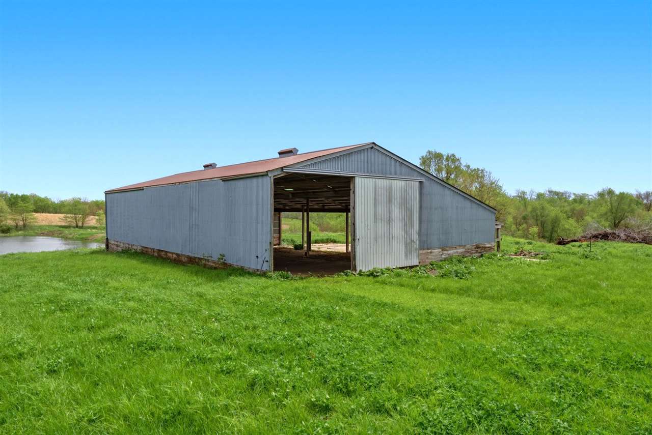 21202 180th Avenue IA 52660