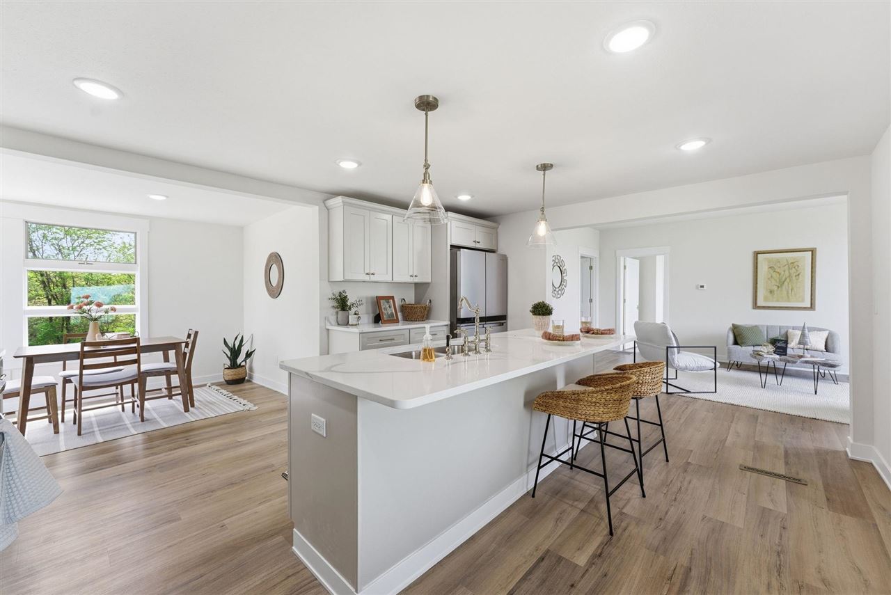 21202 180th Avenue IA 52660