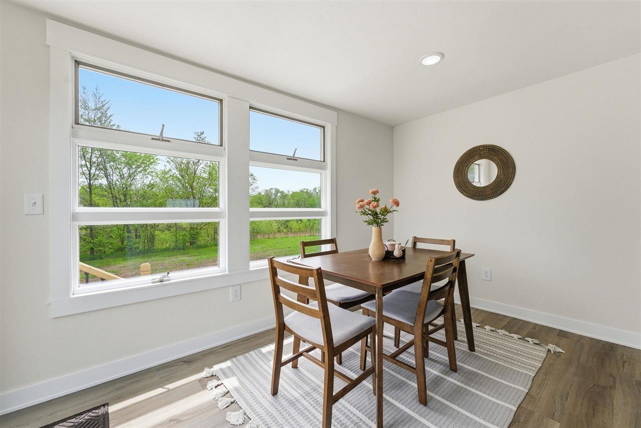 21202 180th Avenue IA 52660