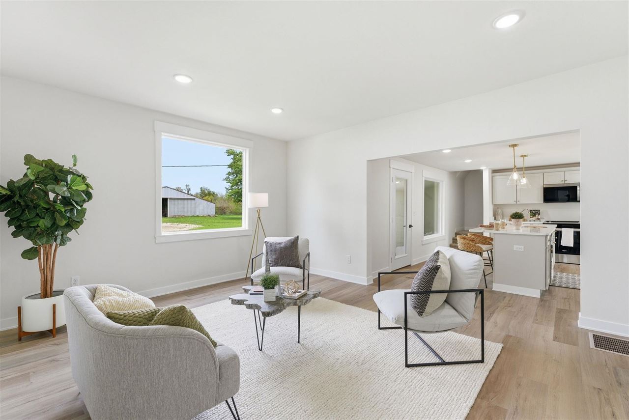 21202 180th Avenue IA 52660