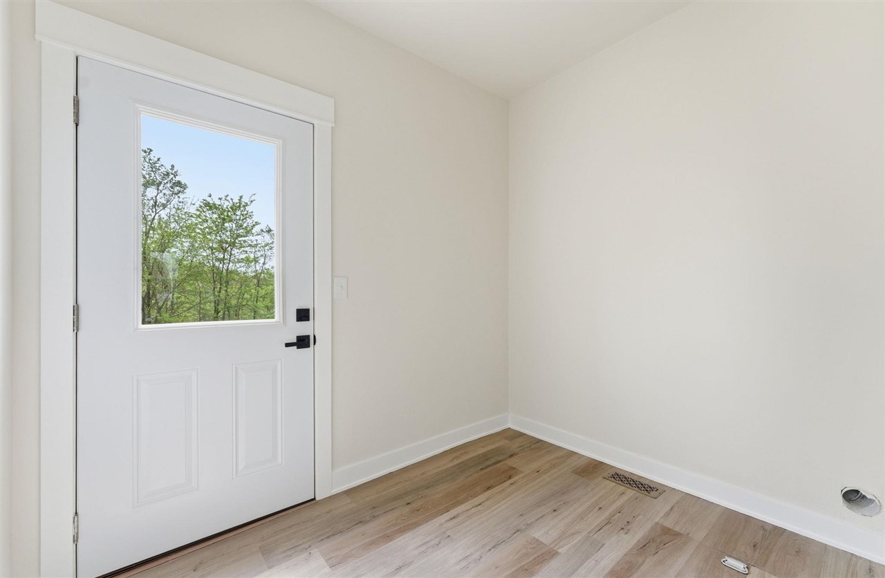 21202 180th Avenue IA 52660