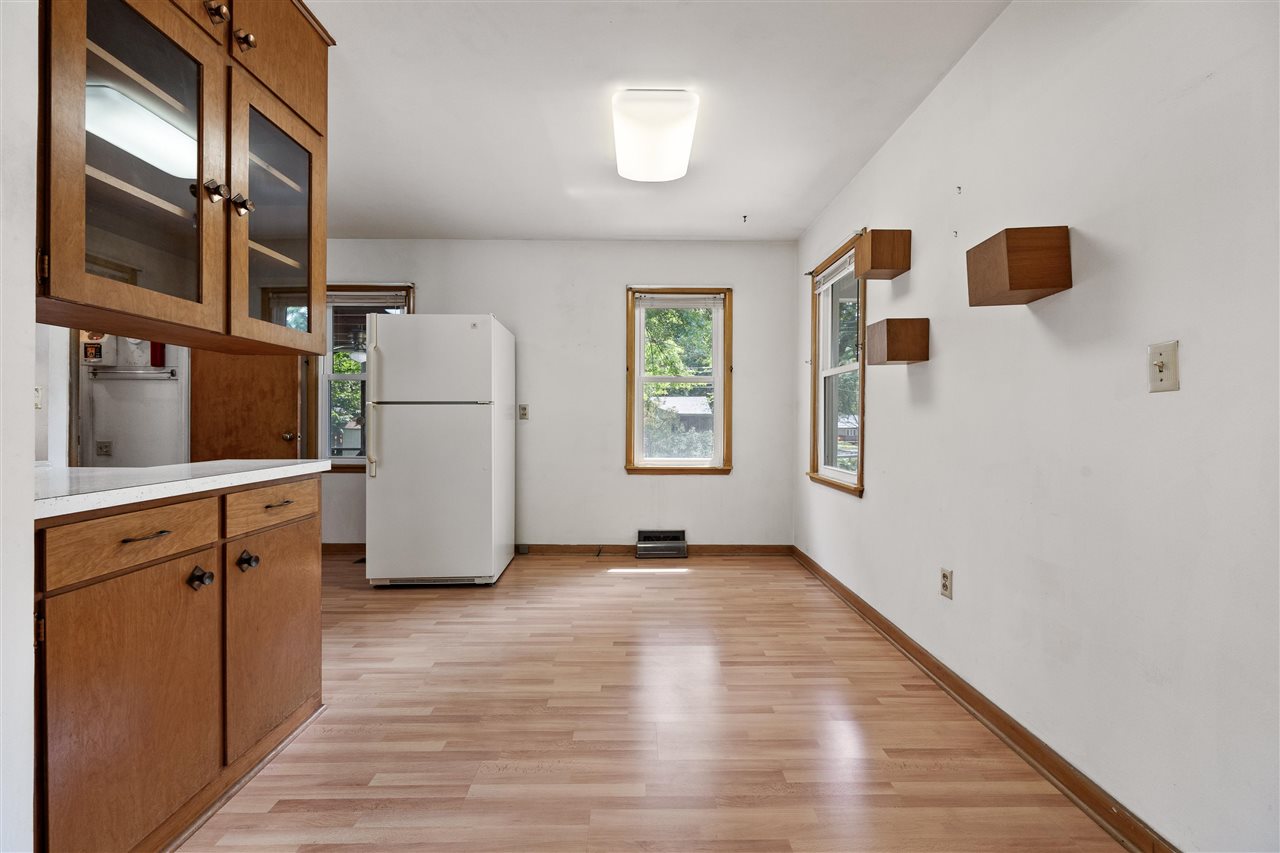 805 9th Avenue Coralville IA 52241-0000