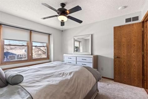 2053 South Ridge Drive Coralville IA 52241