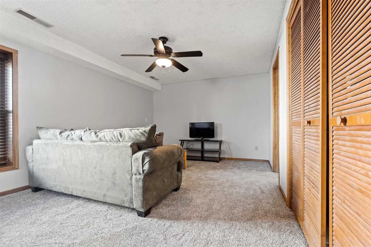 2053 South Ridge Drive Coralville IA 52241