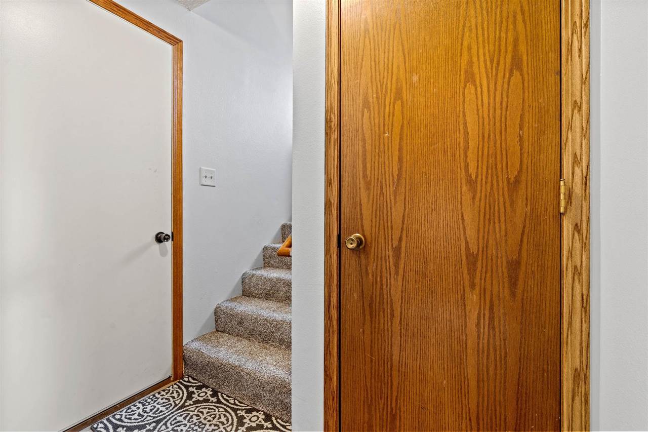 2053 South Ridge Drive Coralville IA 52241