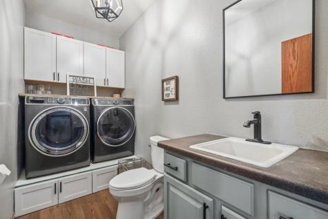 7997 218th Avenue Martelle IA 52305