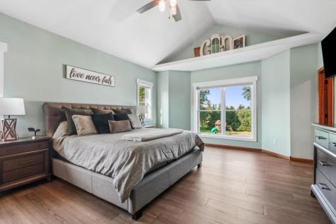 7997 218th Avenue Martelle IA 52305