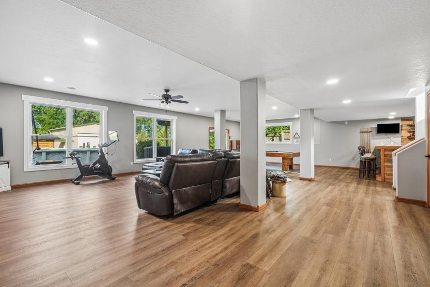 7997 218th Avenue Martelle IA 52305