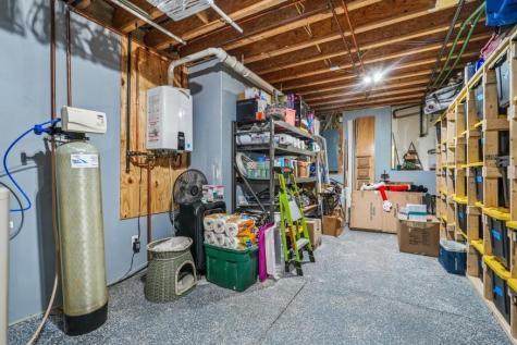 7997 218th Avenue Martelle IA 52305